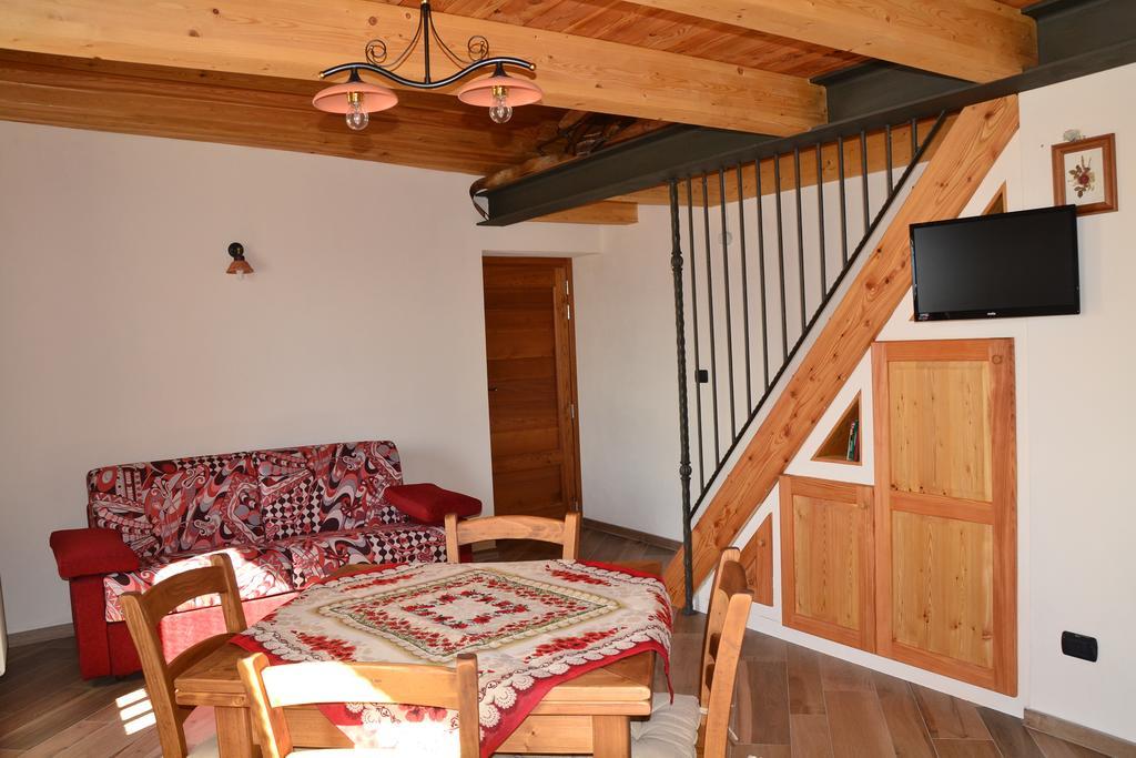 Appartement Lo Coppa Fen à Aoste Extérieur photo